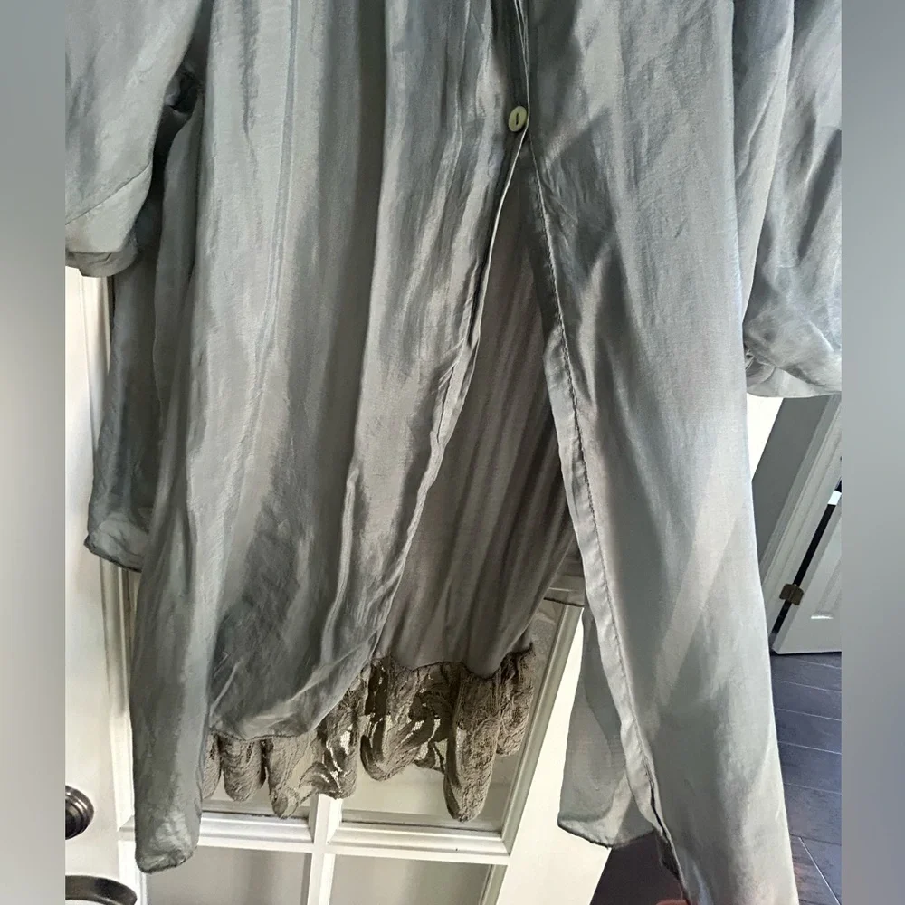 Nina Kendosa Silk Green Gray Blouse with Jersey ruffled Liner in size large NWT - Picture 9 of 16